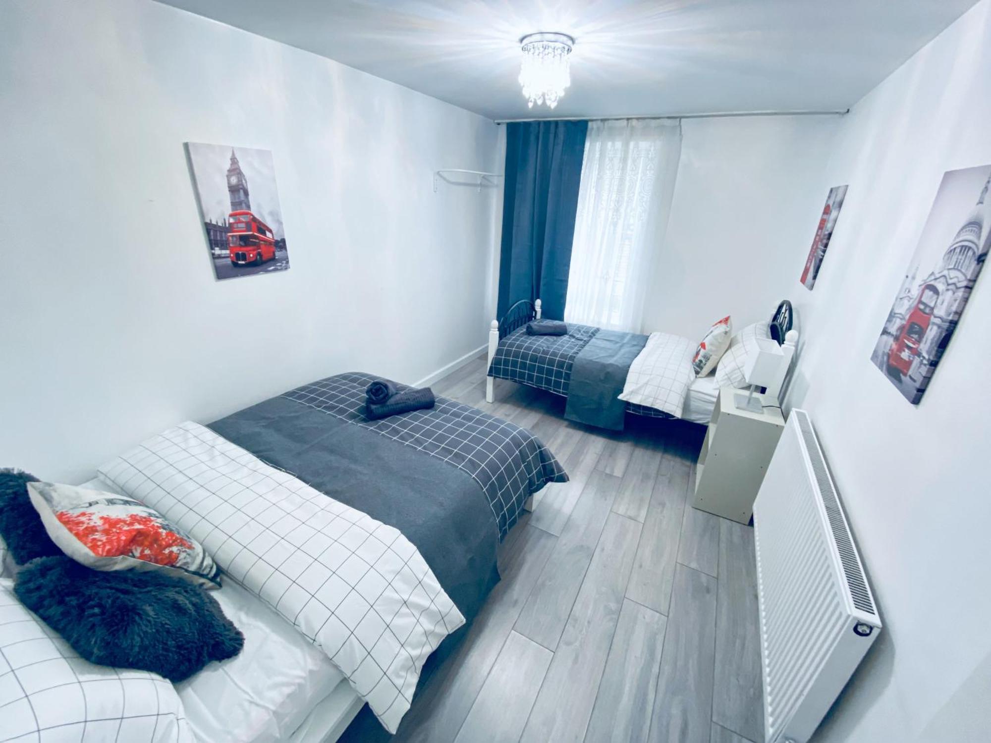 2 Bedroom Flat, Dalston Junction, Londra Exterior foto